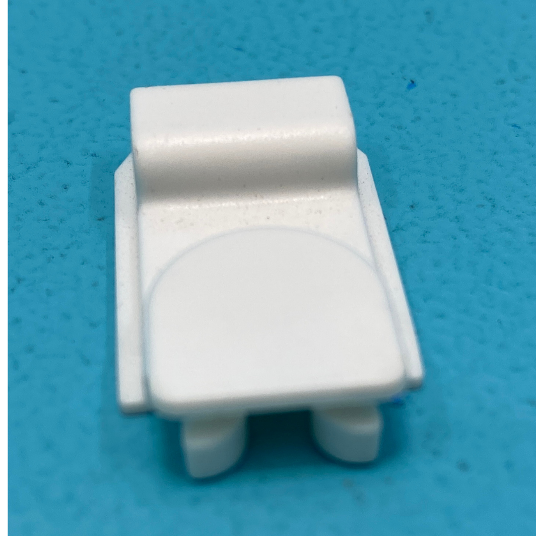 DOMETIC CARAVAN FRIDGE VENT PLASTIC LOCKING CLIP.. NEW STYLE